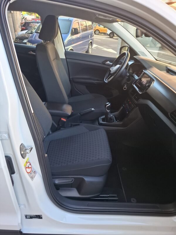 VOLKSWAGEN T-CROSS advance